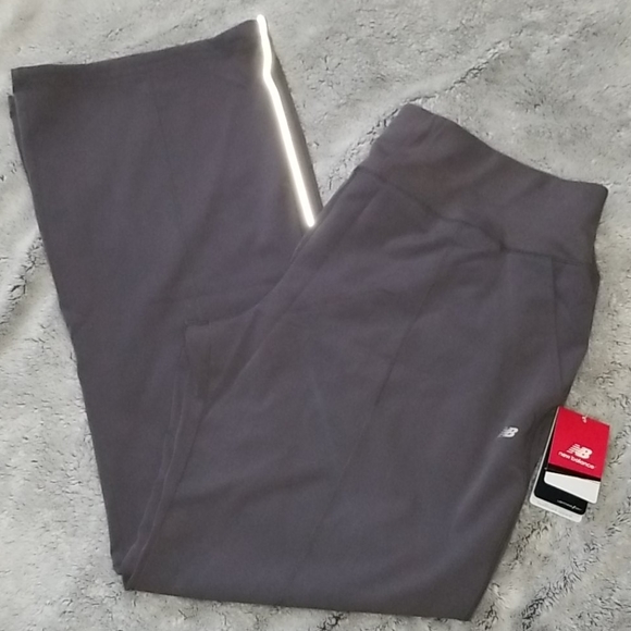 🆕️New Balance performance boot cut pants